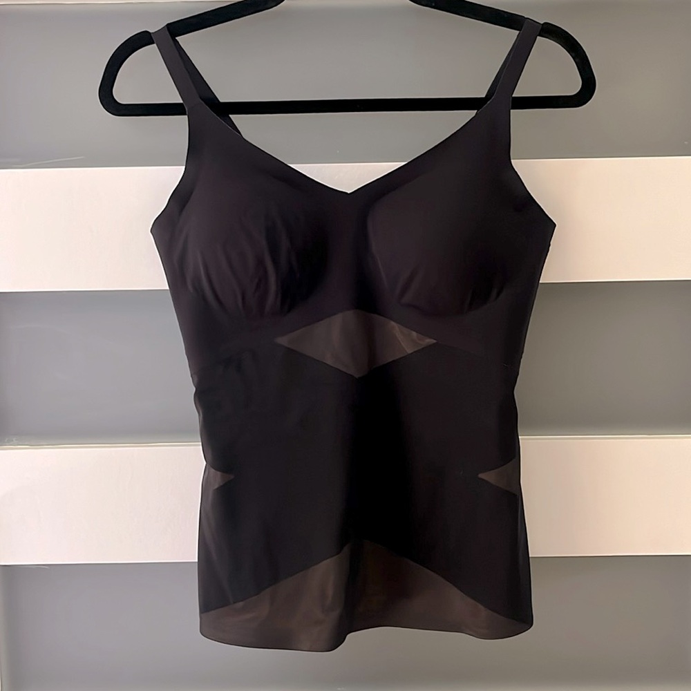 Honeylove LiftWear Tank with adjustable straps. Color: Runway. Size: Medium.